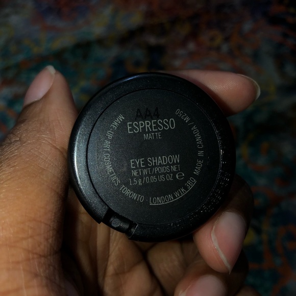 Mac eyeshadows - Picture 3 of 3